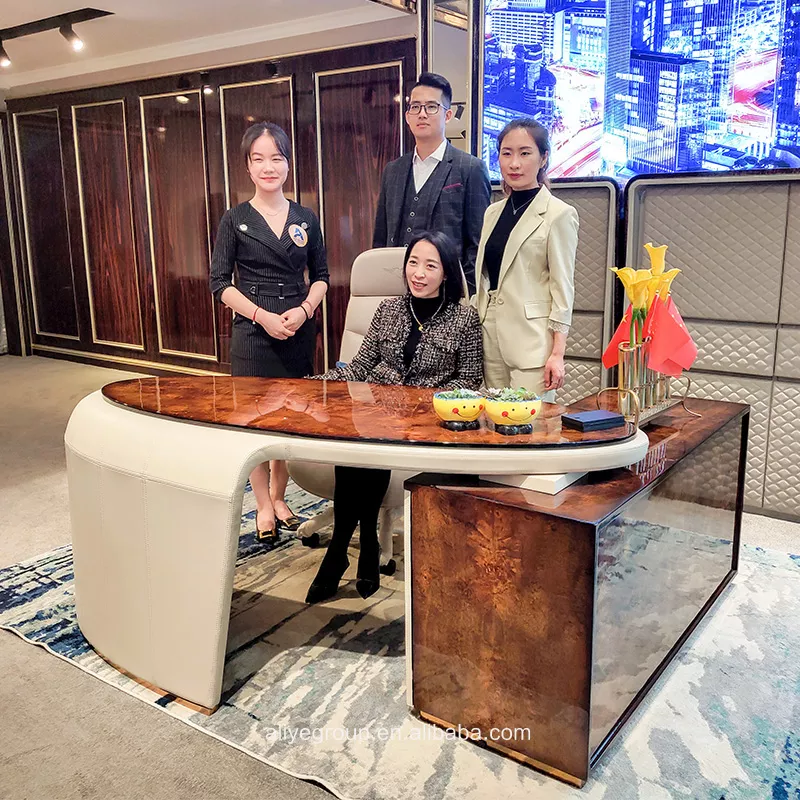 Ensemble de bureau de luxe avec table et bureau de direction