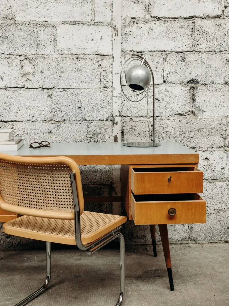 Yvan, le bureau en bois N°97 GauLeg