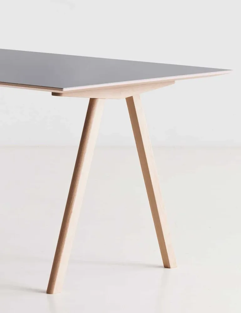 bureau cph 10 HAY