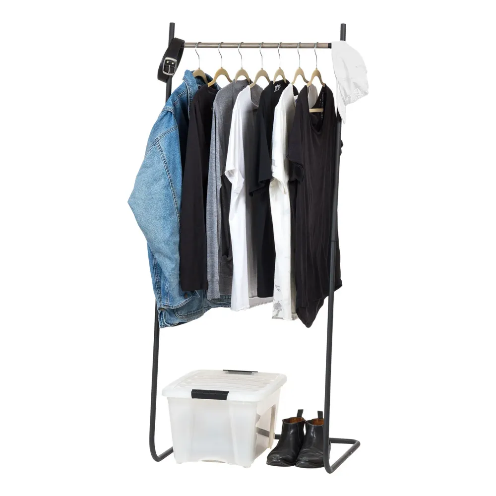 Portant à vêtements en métal - Basic IRIS USA, Inc.