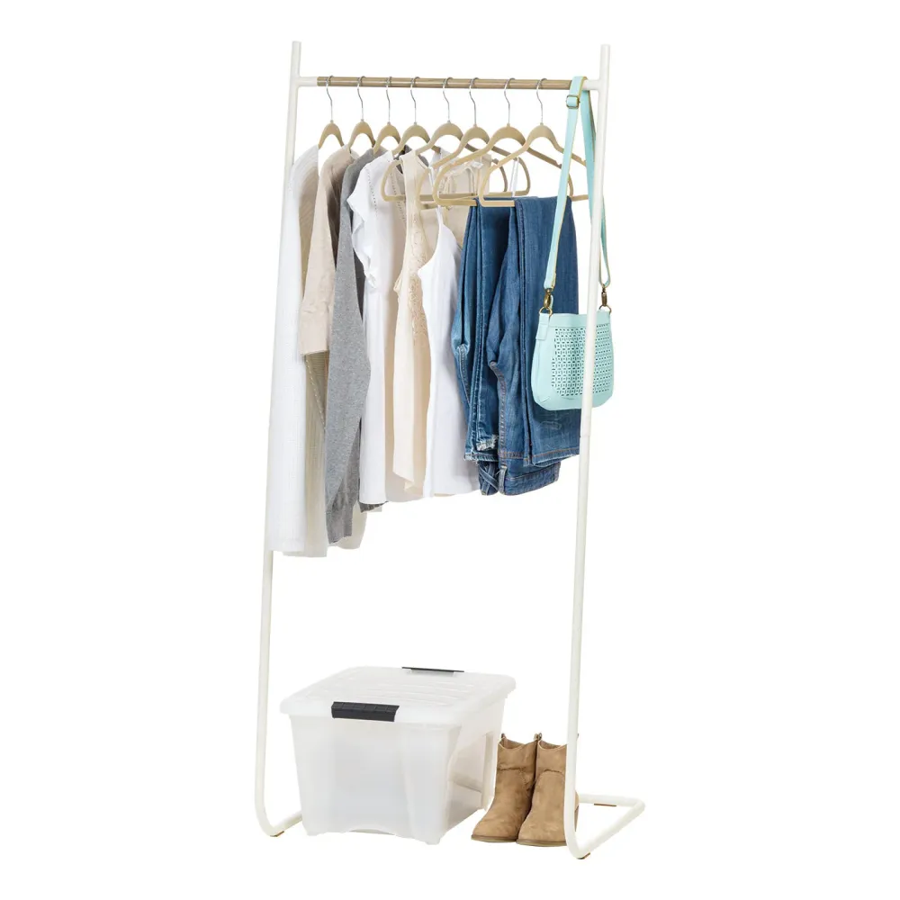 Portant à vêtements en métal - Basic IRIS USA, Inc.