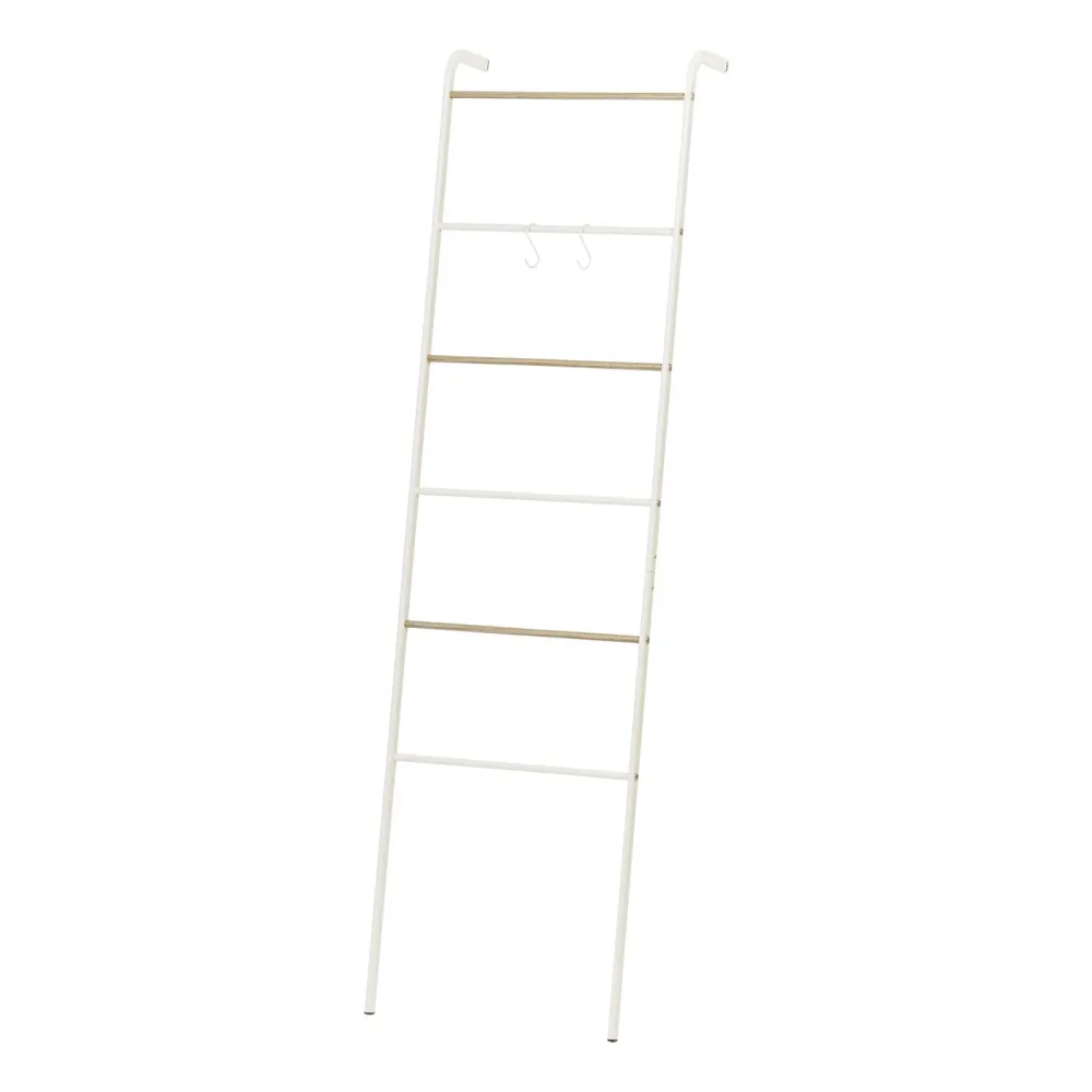 Portant à vêtements en métal - Échelle IRIS USA, Inc.