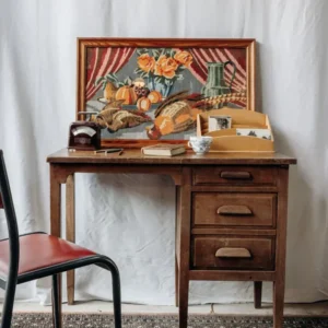 Edouard, le bureau en bois foncé N°457 Isabelle