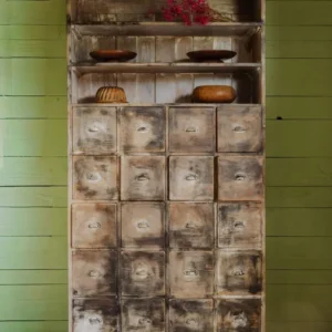 Fernand, le meuble de métier à 20 casiers en bois N°231 LBPlanque
