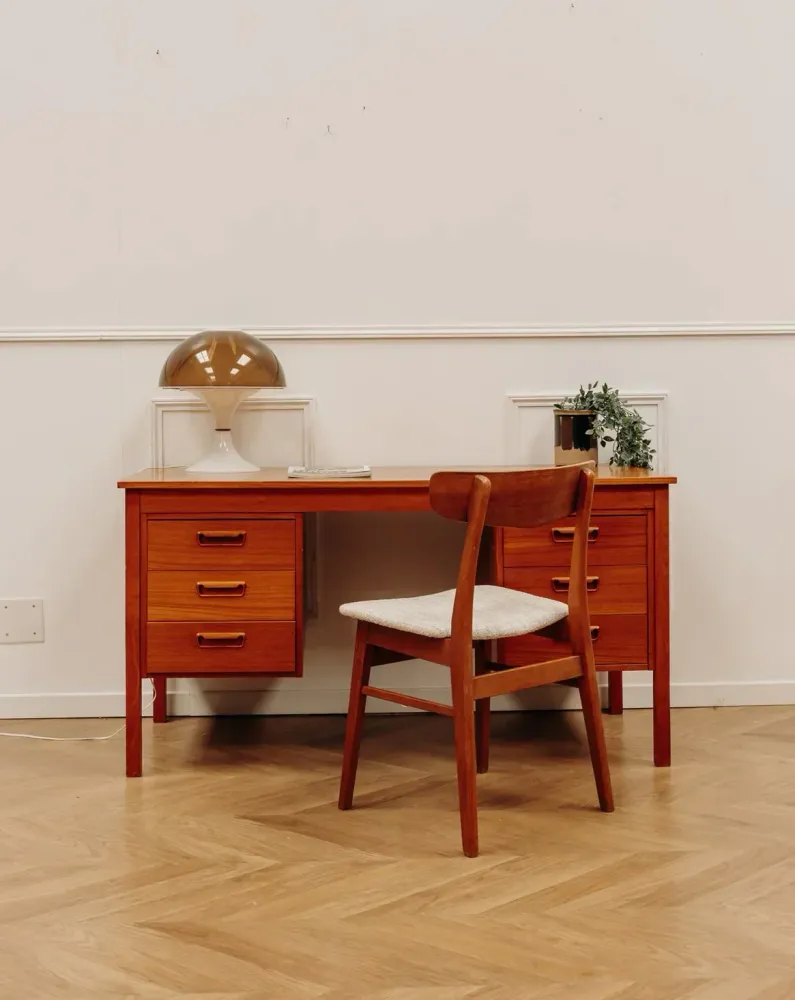 Yvan, le bureau scandinave N°160 LBV