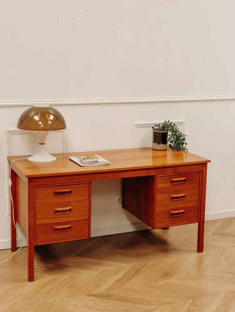 Yvan, le bureau scandinave N°160 LBV
