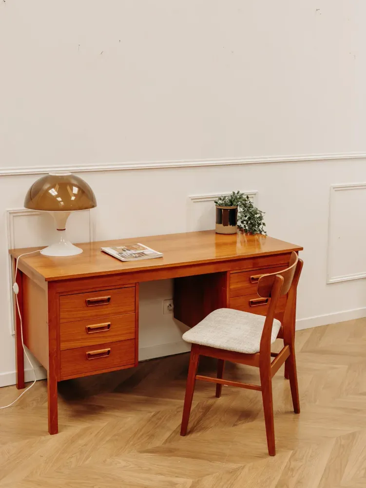 Yvan, le bureau scandinave N°160 LBV