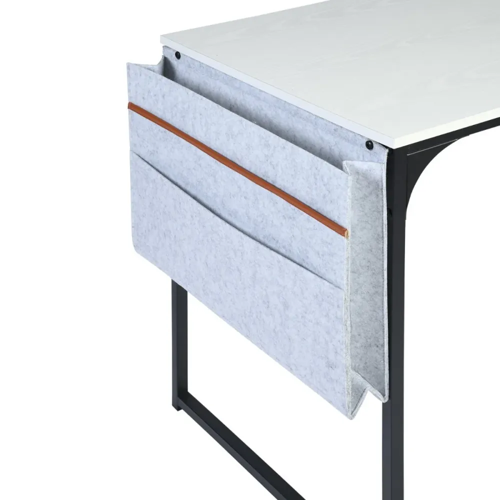 Atelier Du Nord - Bureau d'ordinateur Blanc / Noir Magasins Hart | Hart Stores