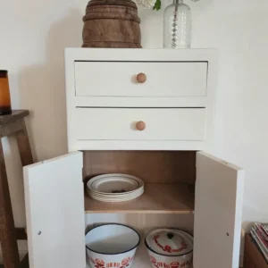 Meuble ancien rénové en bois