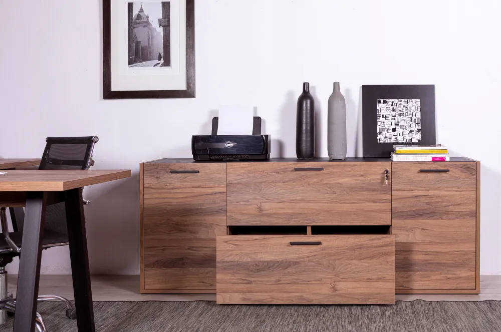 Meuble comptoir avec portes et tiroirs en bois "Da Vinci" pour aménagement intérieur de bureau h 73 cm