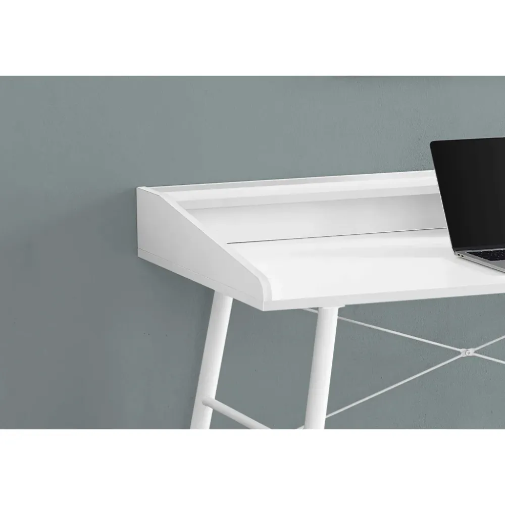 Alrik - Bureau de travail - 48 po - Blanc Monarch Specialties