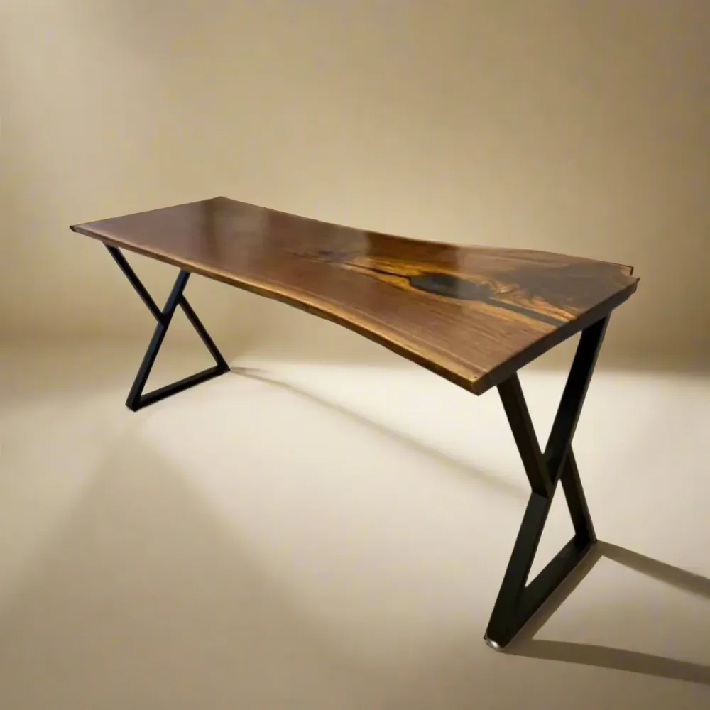 Bureau de direction en noyer à bord brut ref.