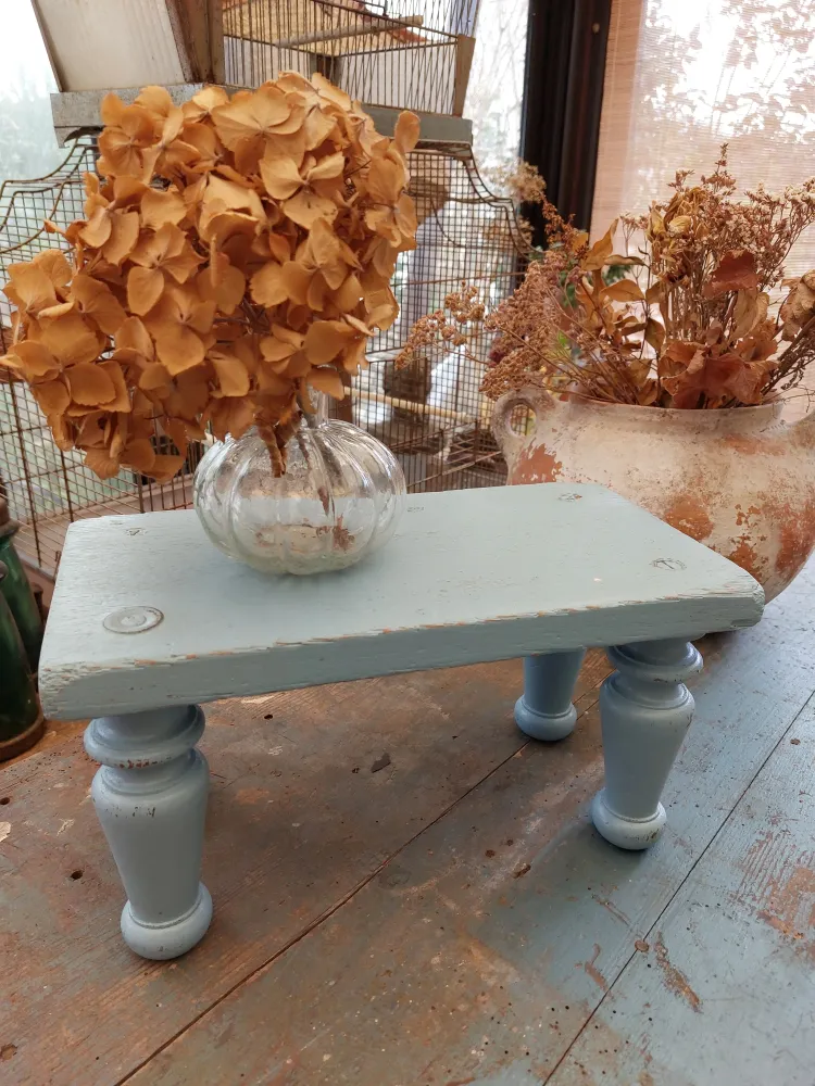 Repose pied ancien en bois