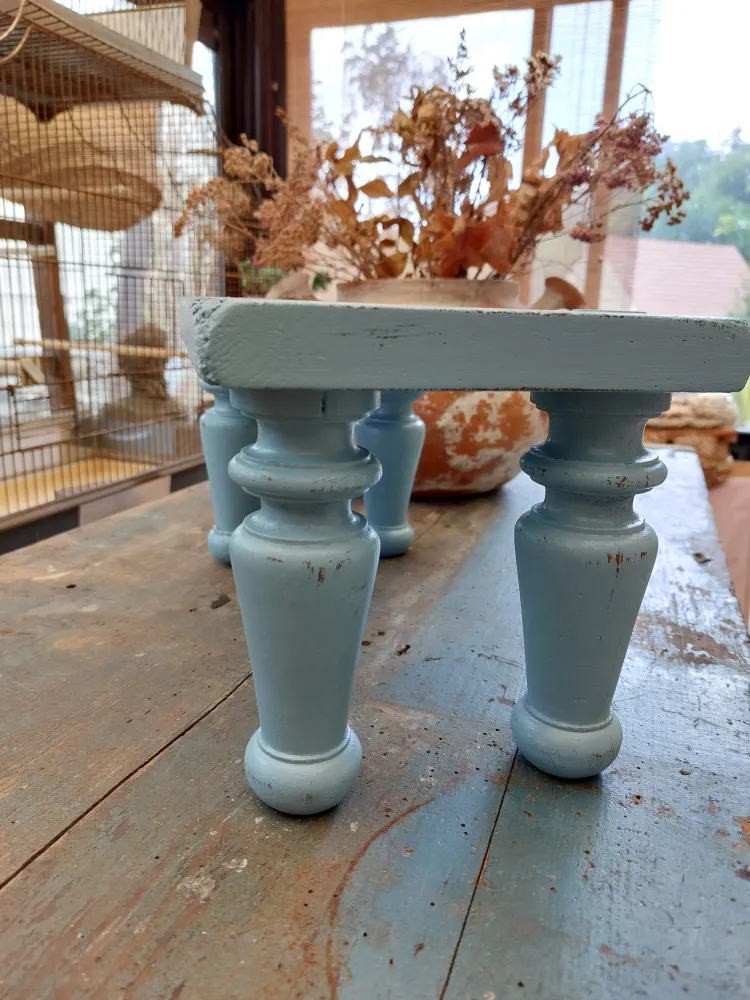 Repose pied ancien en bois