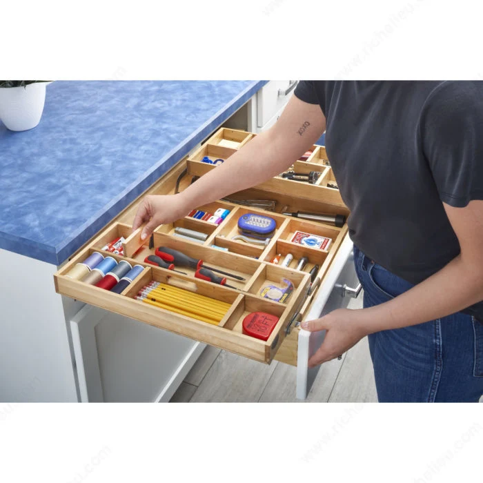 Tiroir pour niveau supérieur inclinable Rev--Shelf