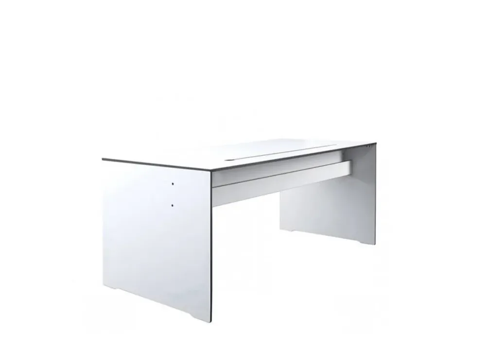 RIVA . Bureau