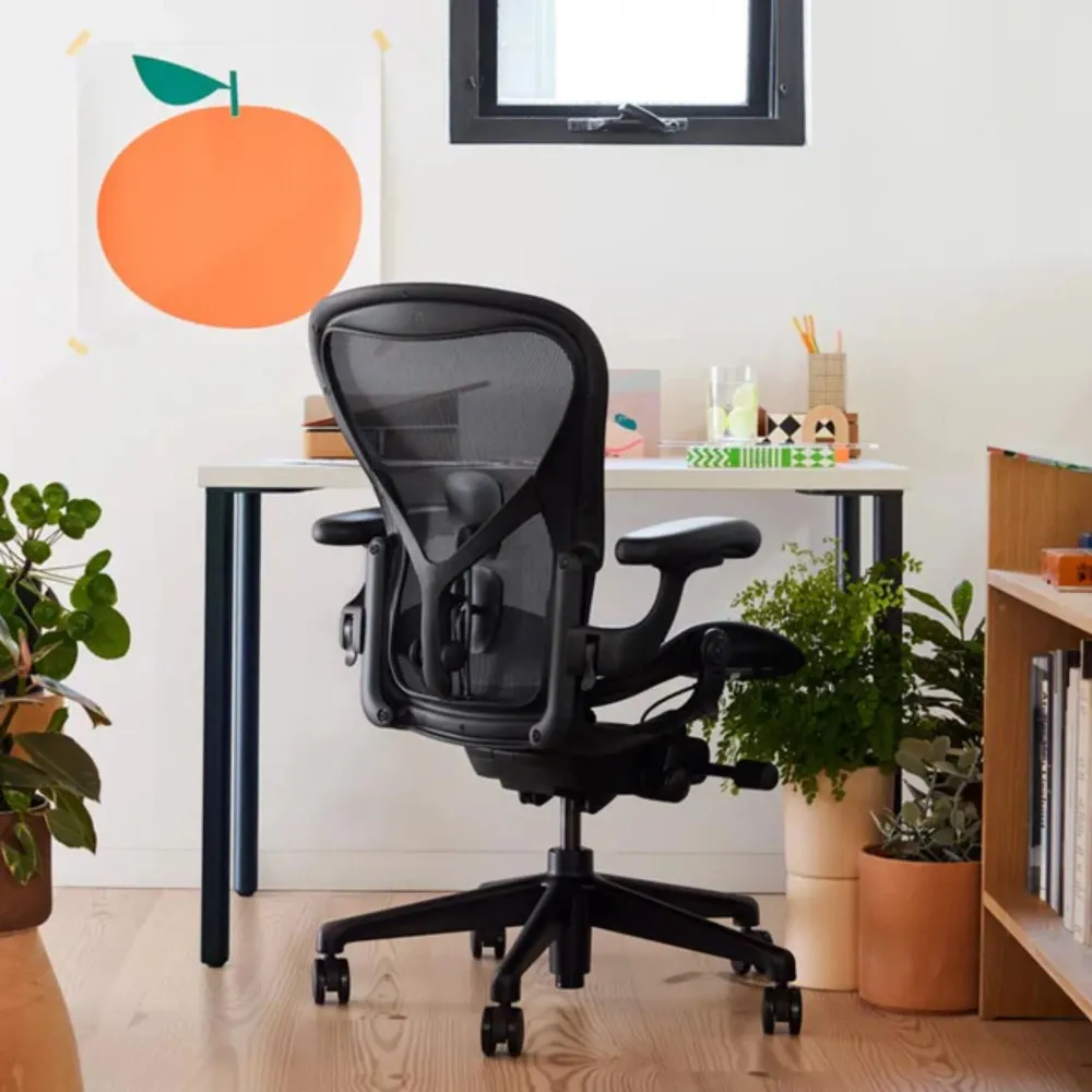 Siège de bureau HERMAN MILLER Aeron en Graphite