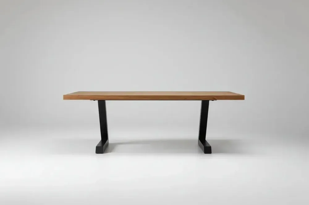 Table ou bureau en bois de manguier et patte en L acier noir