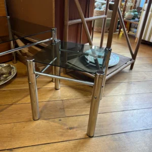 Table d’appoint chrome et verre fumé vintage