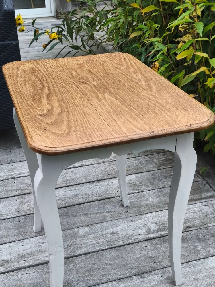 Table lait d'amande et bois