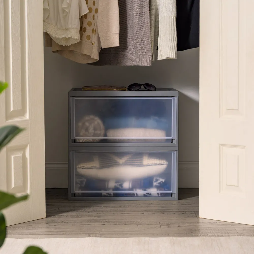 47 Qt. Tiroirs de rangement empilables en plastique extra larges, modulaires, gris clair, lot de 2