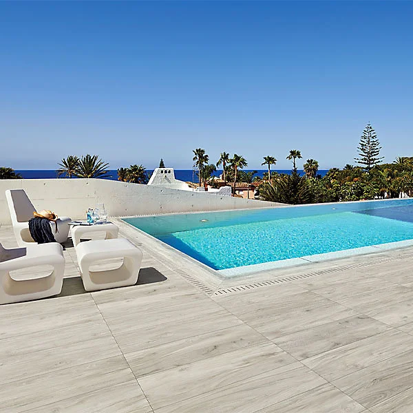 Colle forte multi-surfaces Dalle sur plots effet bois 2 cm Phuket kamba R11 40x120 cm - Réflex boutique