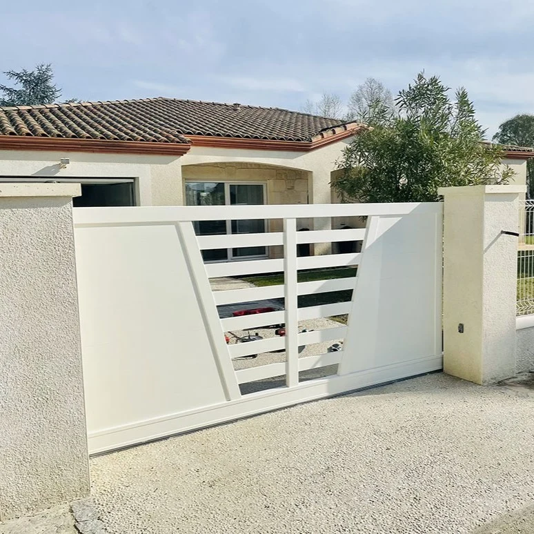 Portail Battant Aluminium Ecrins pour vitrines commerciales