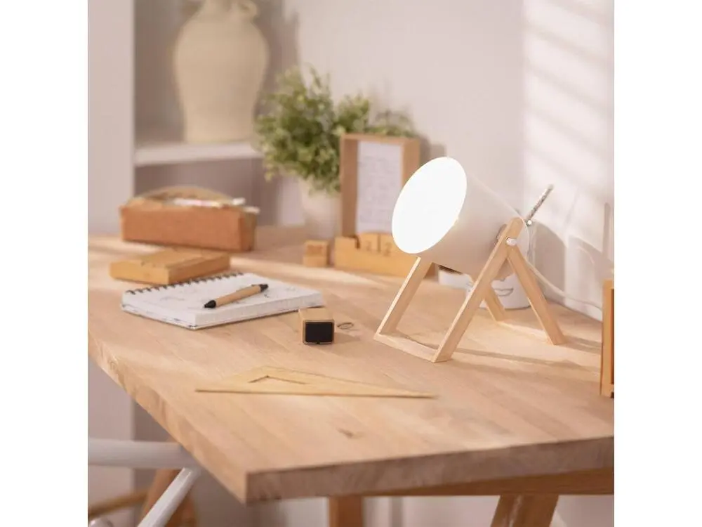 Iluzzia Lampe à Poser Métal Kiume ILUZZIA Blanc avec câble management