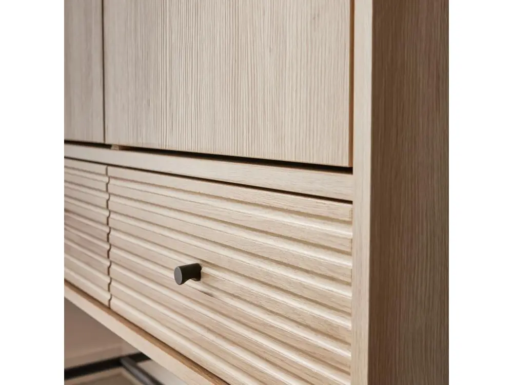 Armoire dressing effet bois rainuré 2 portes. 2 tiroirs. 3 étagères Capacité 200 kg