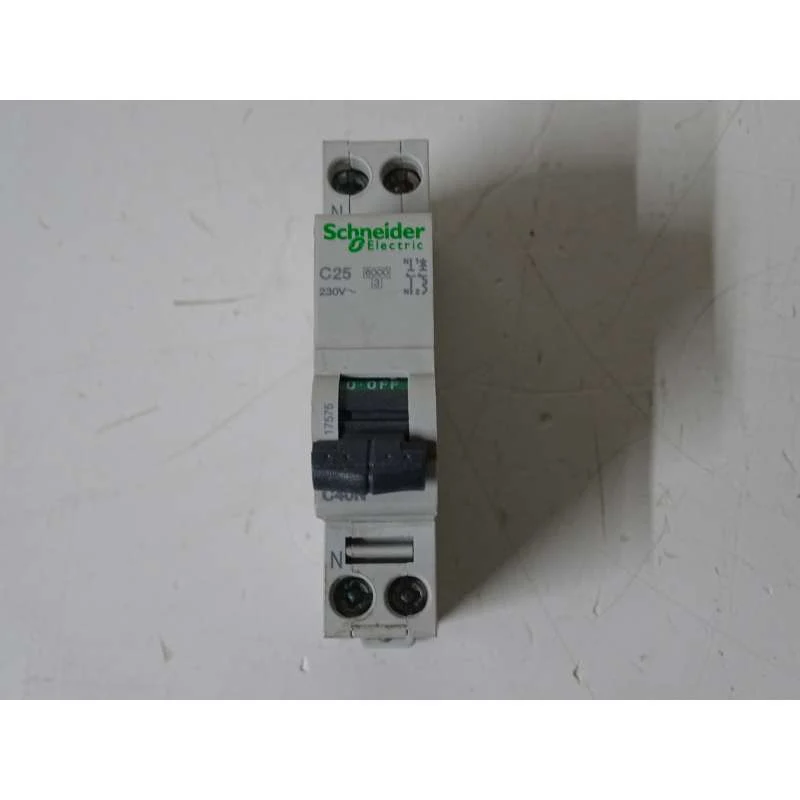 INTERRUTTORE MAGNETOTERMICO SCHNEIDER C40N 1P+N C 25A 6KA 17575