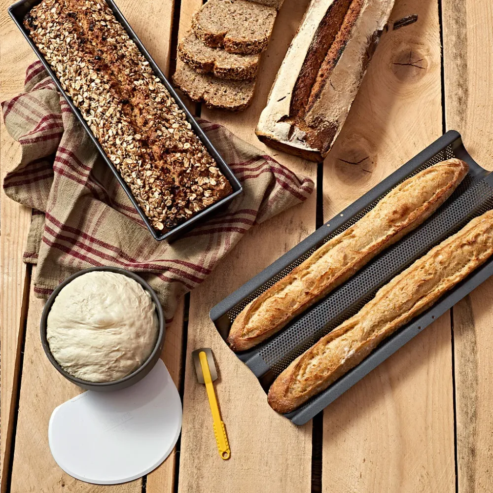 Moule à baguette perforé antiadhésif De Buyer