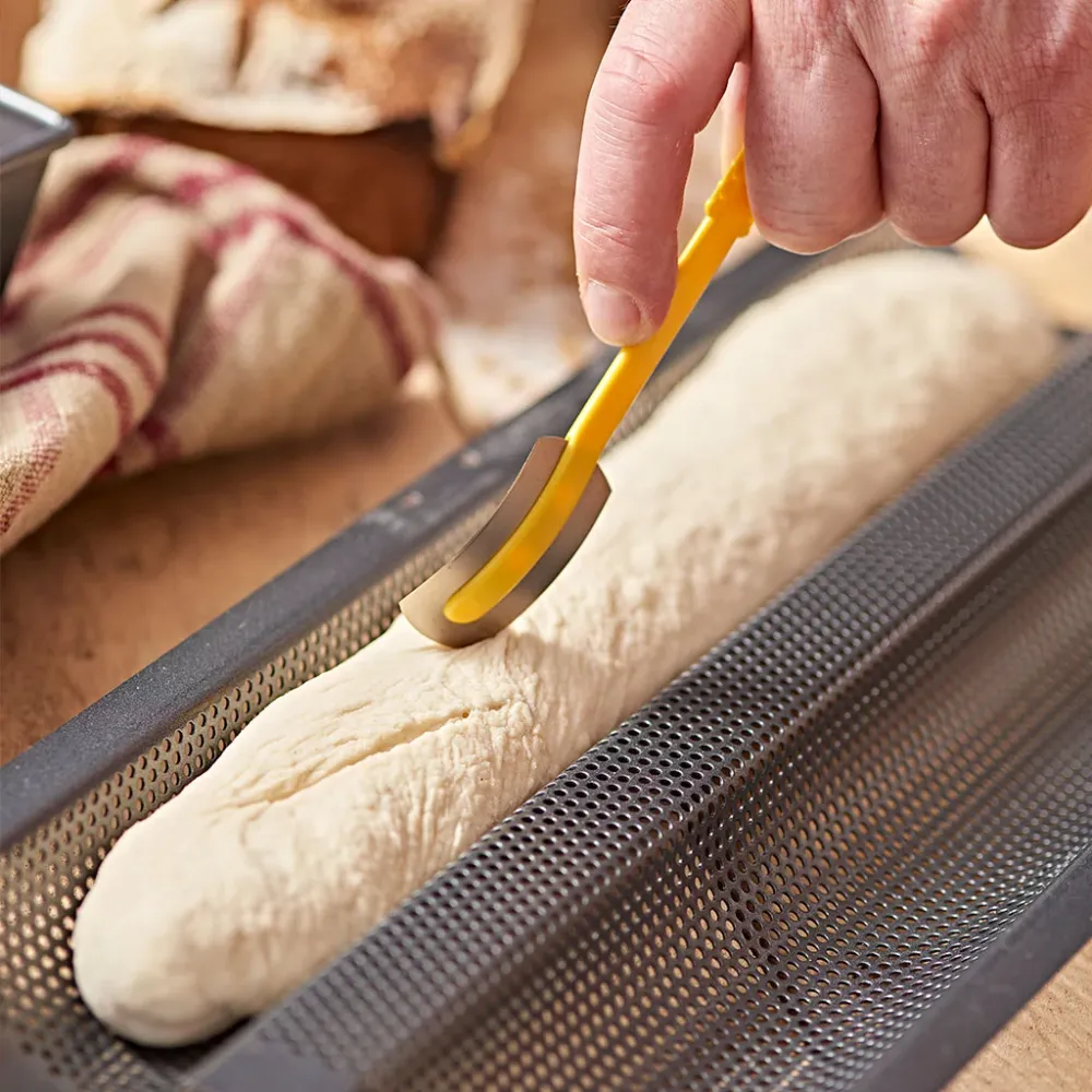 Moule à baguette perforé antiadhésif De Buyer