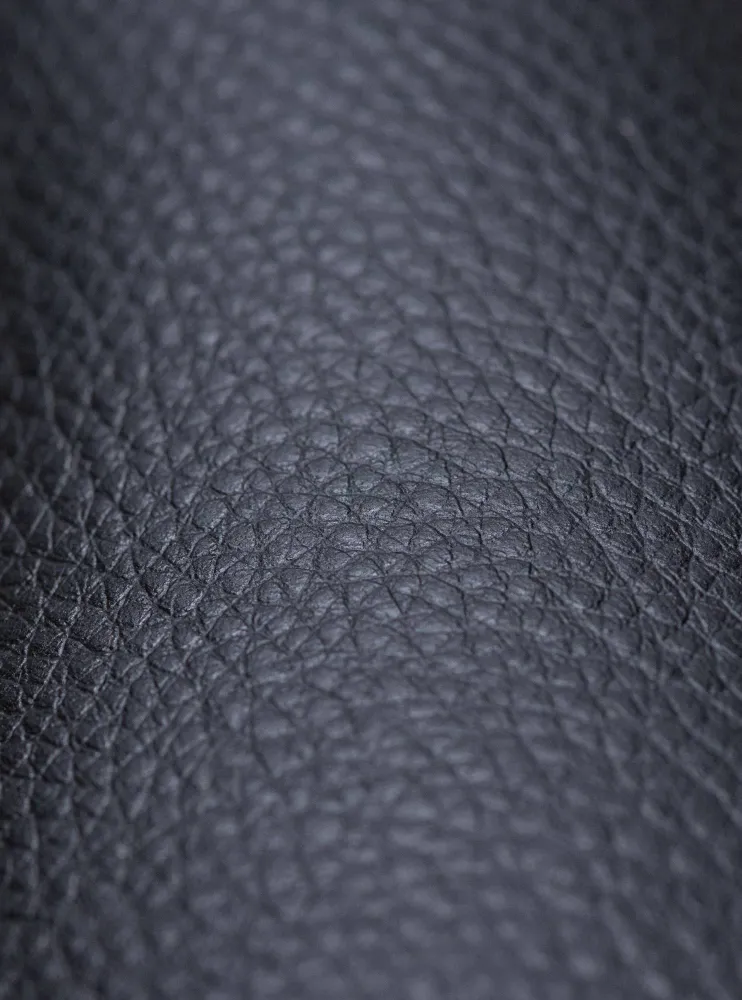 Accessoire Modulable Premium Chaise de salle à manger fauteuil de bureau sans roulette assise en synthétique noir pieds en...