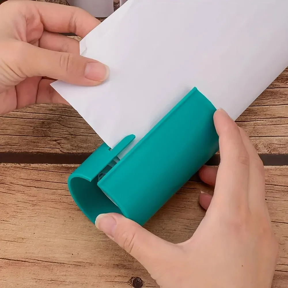 SAFESLICE – Mini-coupe-papier avec lame protégée pour un emballage propre Cozey Maison