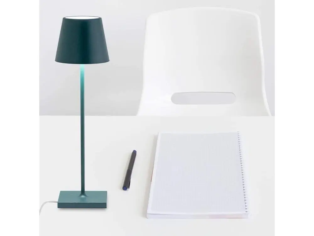 Lampe de table LED Poldina Pro Vert Foncé, à autonomie renouvelable et dimmable