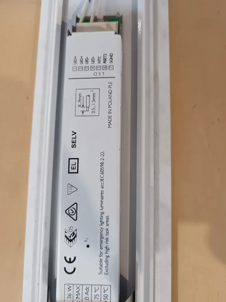 Réglette LED - 1190 x 60 x 40 mm Non toxique et lavable