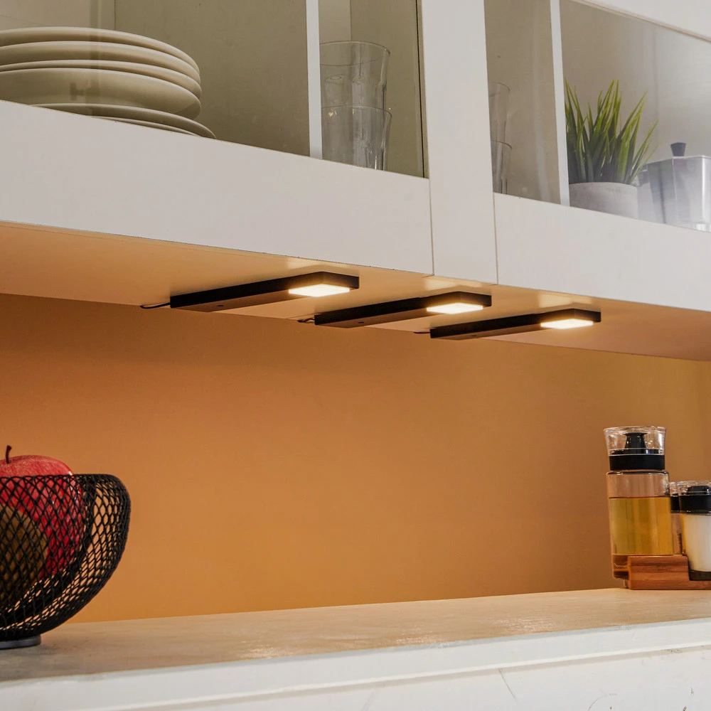 Lindby Amaryll lampe sous meuble LED, set de 3, noir en tissu respirant