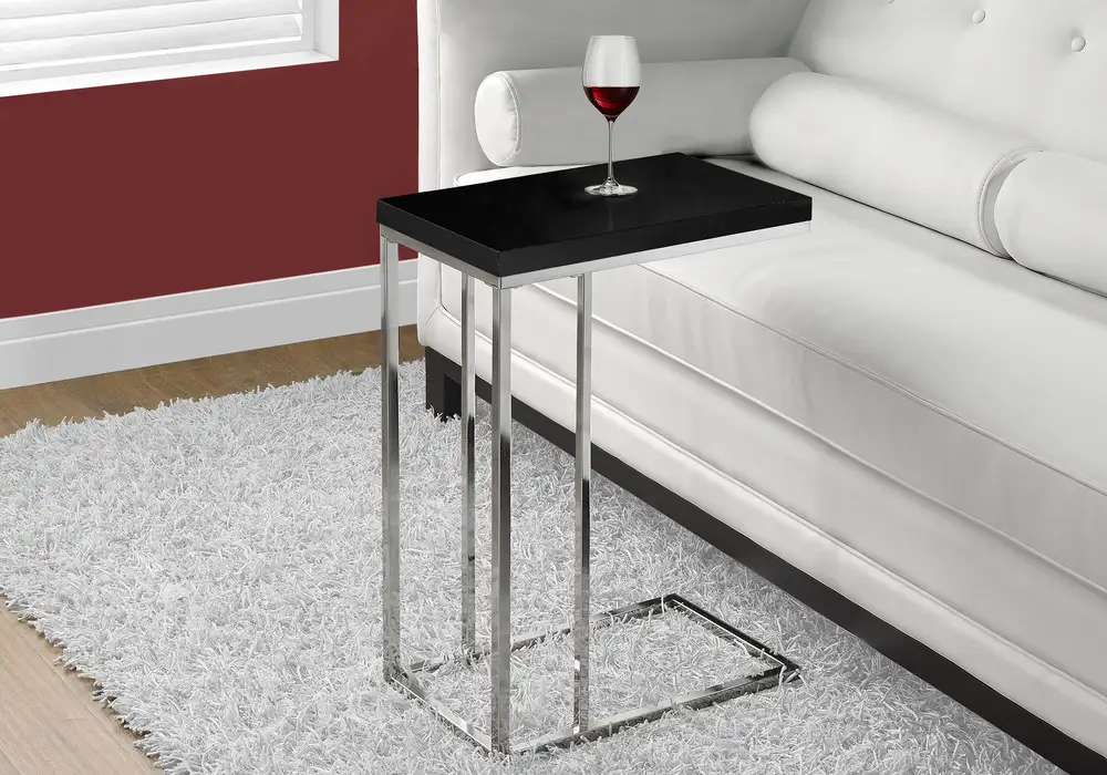 Table avec passe-câbles Table D'Appoint - Noir Brillant Avec MéTal Chromé