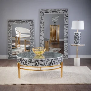 Table Basse En Marqueterie De Dames pour espace limité